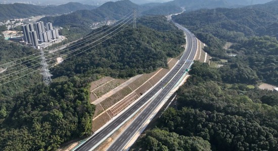 增天高速公路LM01合同段主体建设完工，顺利通过交工验收